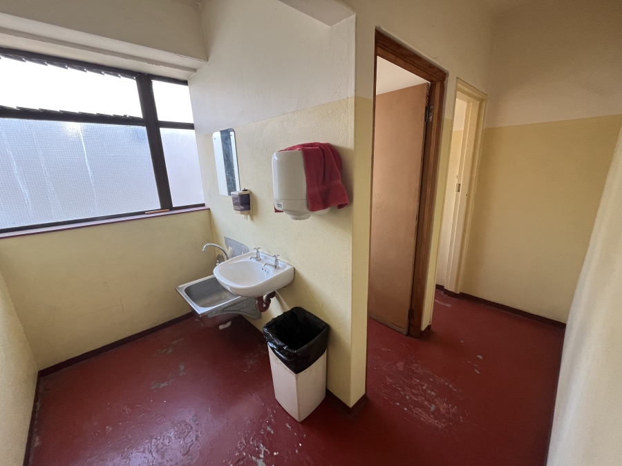To Let commercial Property for Rent in Bellville Central Western Cape